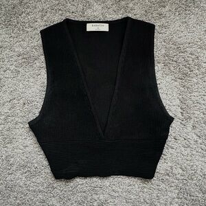 Babaton Deep V-neck tank